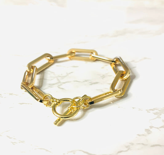 Gold Tone Oversized Paperclip Bracelet